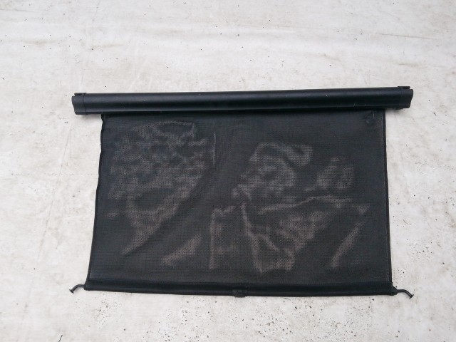 211194  Audi A4 B8 2008-2016 térelválasztó roló