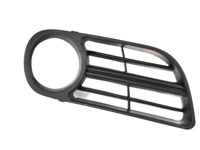 Skoda Fabia I. 2004-2007 utángyártott új jobb első ködlámpa keret 6Y0853666F9B9