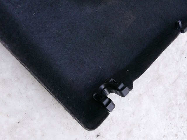 211227 Citroen DS3 2009-2015 kalaptartó, a képen látható sérüléssel