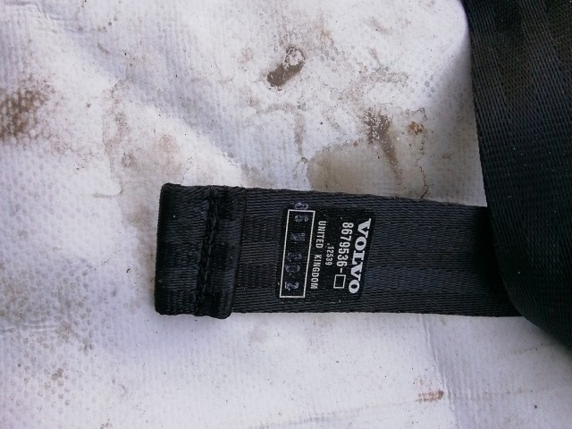 211208 Volvo XC90 2014-2020  térelválasztó a képen látható sérüléssel