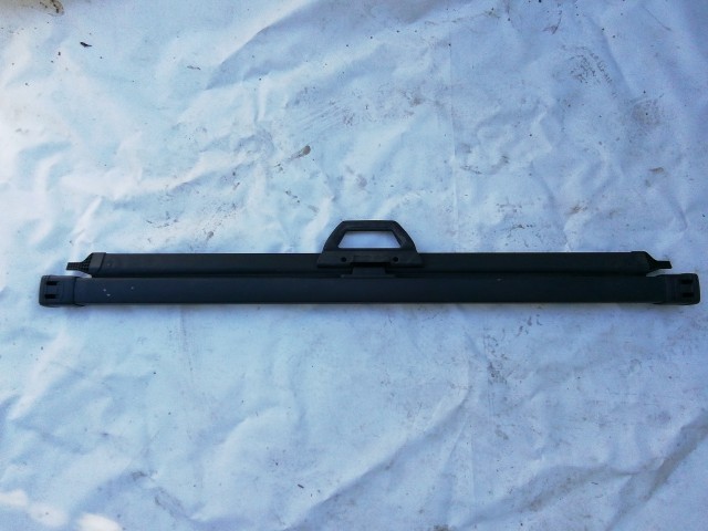 211205 Alfa Romeo Stelvio 2016-2022 kalaptartó 156129269