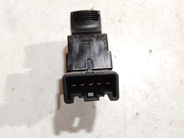 Fiat Sedici 2006-2014 ablakemelő kapcsoló  használt  jobb első