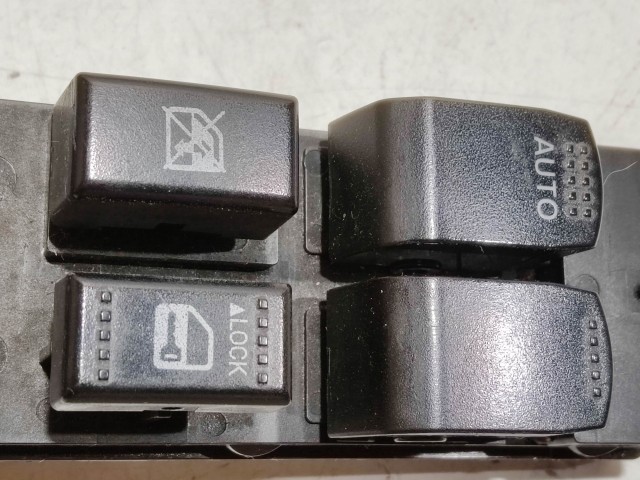 Fiat Sedici 2006-2014 ablakemelő kapcsoló  használt  bal első