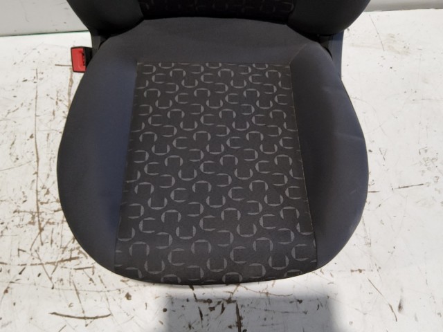 207330 Fiat Doblo III.  2009-2015 bal első szövet ülés, légzsák nélküli kivitel