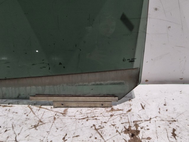 Suzuki SPLASH 2008-2014 bal hátsó sötét zöld lejáró üveg