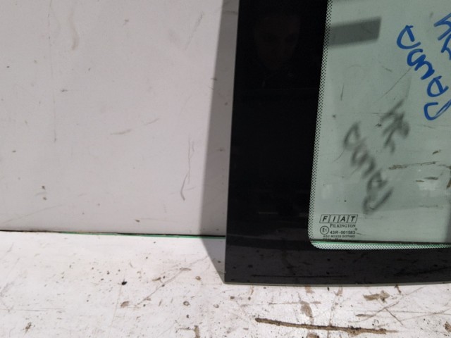 Fiat Panda 2003-2012 jobb hátsó fix üveg a karosszériában