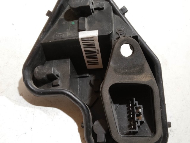 55604 Fiat Stilo 2001-2007 3 ajtós jobb hátsó Izzó foglalat 46823705