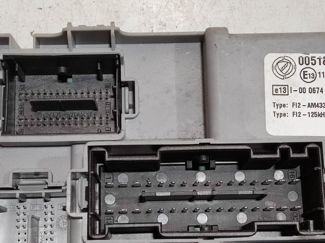 Fiat Doblo III. 2009-2015 Immobiliser doboz 51833111