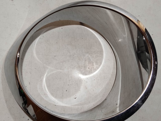 209062 Alfa Romeo MiTo 2008-2018 króm, bal hátsó lámpa keret a képen látható állapotban!!!