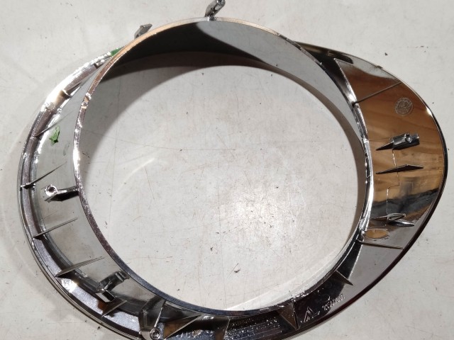 209062 Alfa Romeo MiTo 2008-2018 króm, bal hátsó lámpa keret a képen látható állapotban!!!