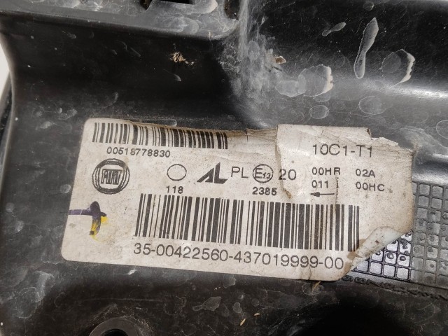 209092 Fiat Bravo 2007-2014 jobb első fényszóró, a képen látható állapotban