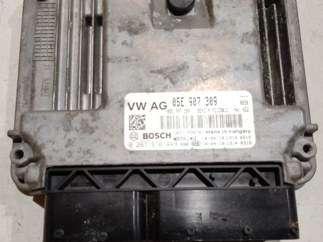 Volkswagen Golf VII, VIII., Skoda Karoq 1,5 benzin motorvezérlő 0261S16449