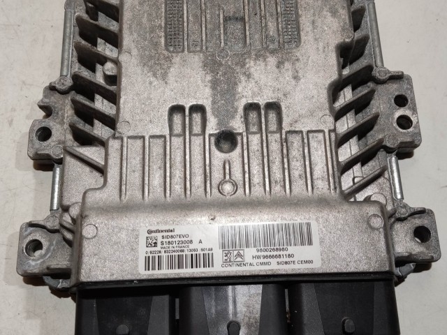 Citroen C4 AirCross, 1,6 Diesel motorvezérlő 9666681180 , 9800268980