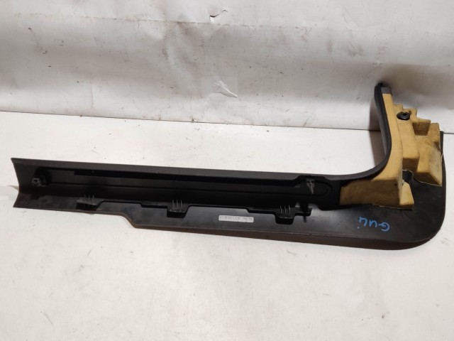 209201 Alfa Romeo Giulietta 2010-2020 jobb első belső küszöb borítás