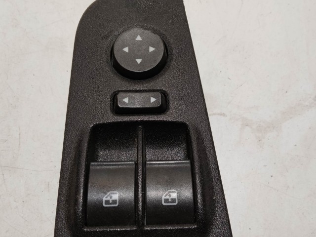 Fiat Grande Punto  2005-2009 bal első ablakemelő kapcsoló