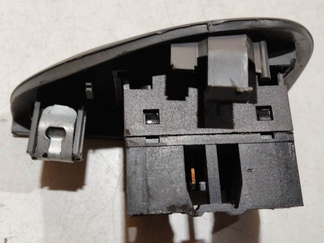 Fiat Seicento 1998-2010 ablakemelő kapcsoló használt jobb hátsó, szürke