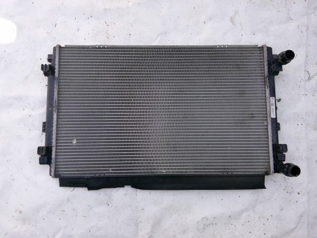 211279 Audi, Seat, Skoda, Volkswagen vízhűtő 5Q0121251GD