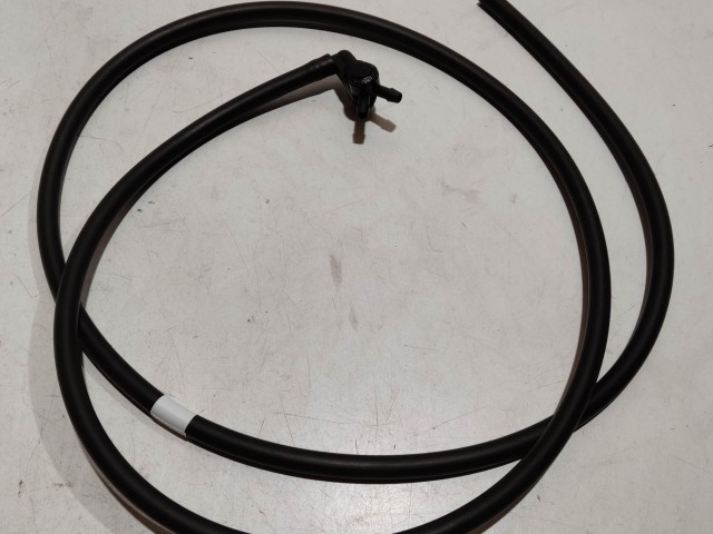 Fiat Grande Punto első szélvédő mosómotortól a spricni elágazásig gyári új cső 51773166