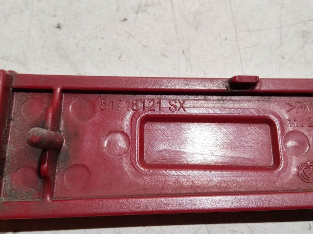Fiat Punto III. 2003-2010 Sporting bal hátsó prizma a lökhárítóban 51718121