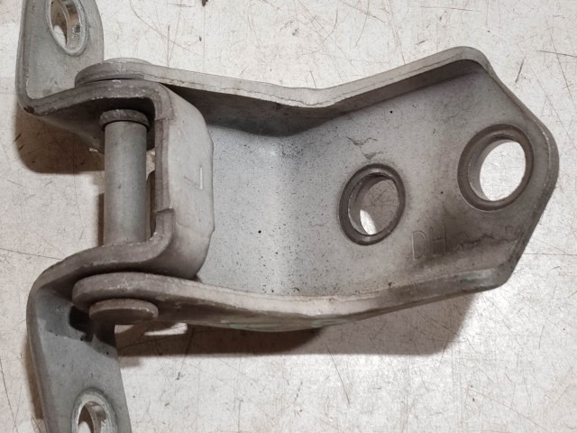 Mazda 6 2007-2011 2007-2011 Ajtózsanér használt jobb első Jobb első alsó, fehér 