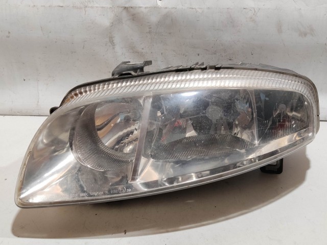 209592 Alfa Romeo GT 2003-2010 bal első fényszóró 60681584