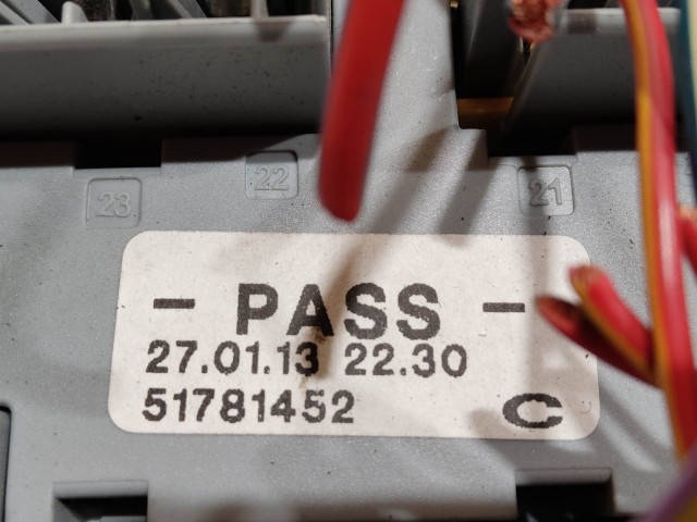 209602 Ford Ka 2008-2016 külső biztosítéktábla 51781452 , 51925684