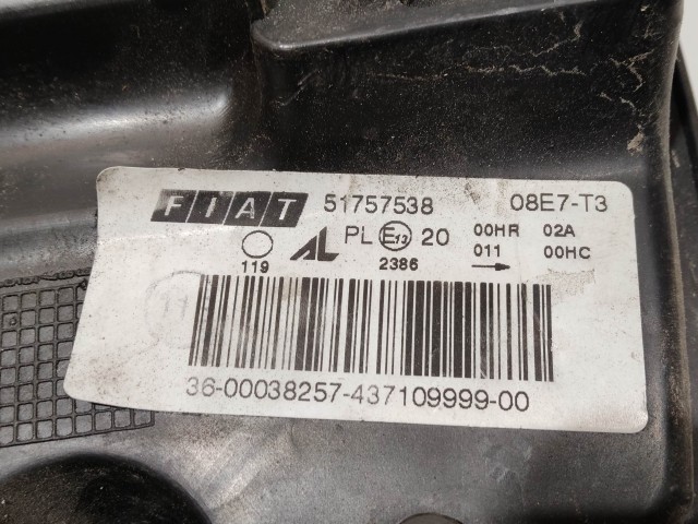 209718 Fiat Bravo 2007-2014 bal első fényszóró, a képen látható sérüléssel