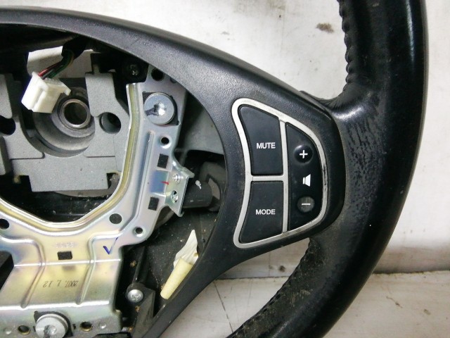 211366 Kia Ceed I. 2006-2009 multikormányos bőr kormánykerék, a képeken látható állapotban