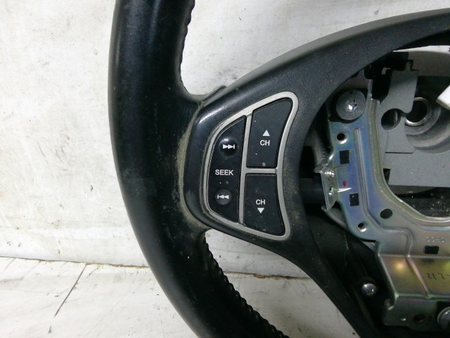 211366 Kia Ceed I. 2006-2009 multikormányos bőr kormánykerék, a képeken látható állapotban