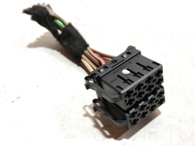 Elektromos csatlakozó, rádió használt