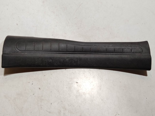 Küszöb belső borítás