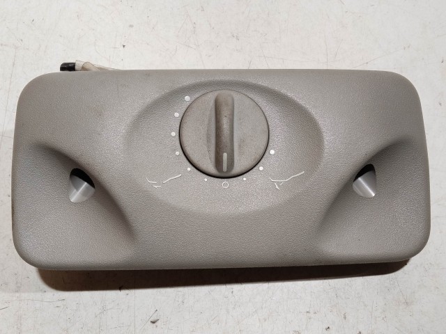 Üvegtető kapcsoló