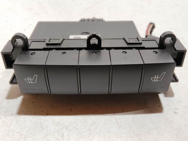 Ülésfűtés kapcsoló