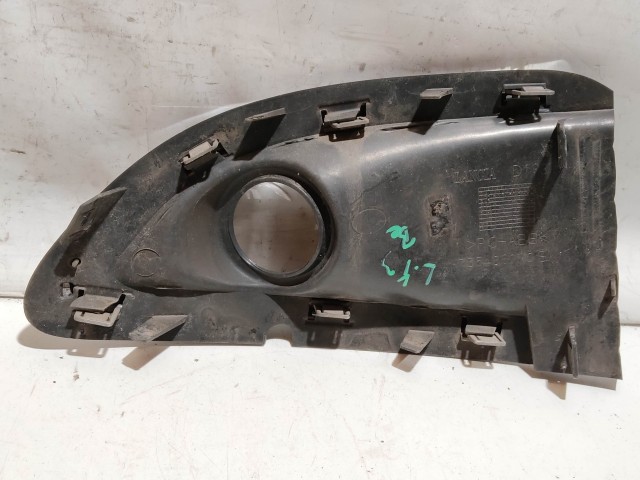 Lancia Ypsilon III.  2011-2024 2011-2024 Ködlámpa keret,tartó használt  Bal