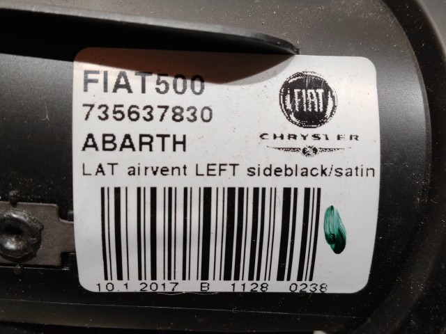 Fiat 500 Abarth 2008-2012 Levegő beömlő használt, bal műszerfalpárna betét