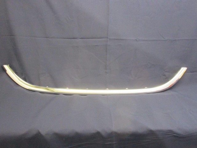 Fiat Tipo 2015- utángyártott új , króm, hűtődíszrács alatti díszléc 735637924