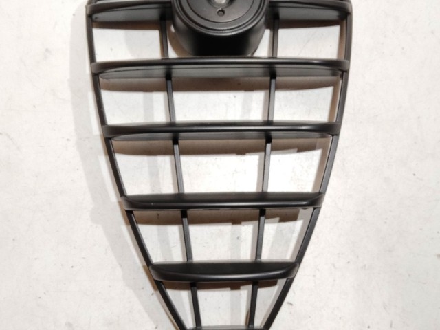 Alfa Romeo MiTo 2008-2013 utángyártott új fekete színű díszrács