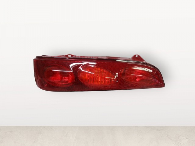 Fiat Seicento utángyártott új, bal hátsó lámpa, izzó foglalat nélkül 46511339