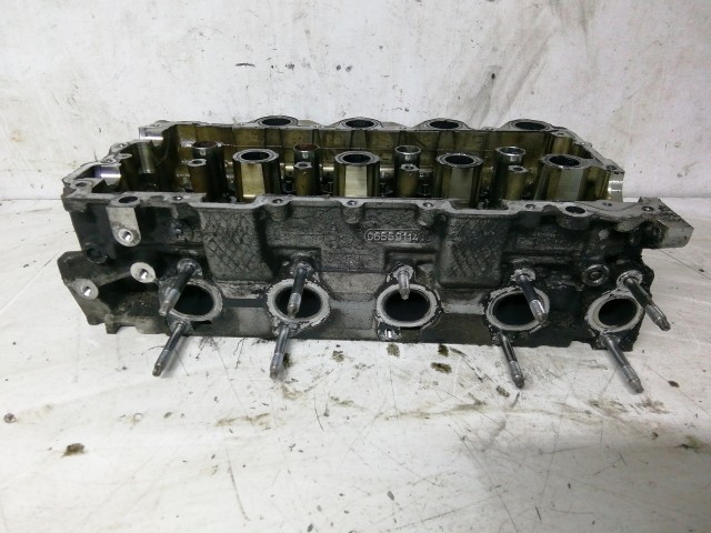 211526 Citroen, Peugeot, Ford 1,6 16v Diesel hengerfej