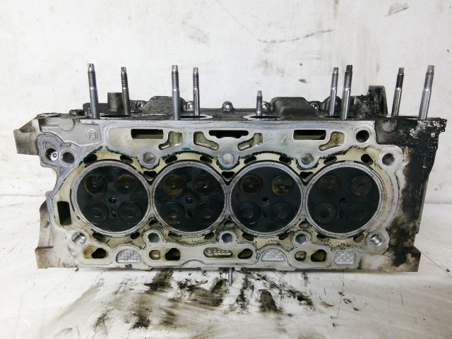 211526 Citroen, Peugeot, Ford 1,6 16v Diesel hengerfej