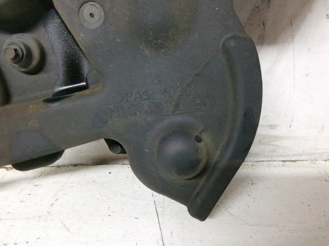 Ford Fiesta 2008-2017 2008-2017 Vezérmű burkolat használt   