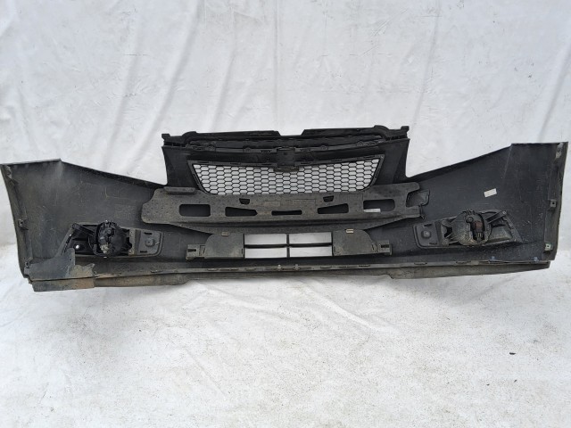 207692 Chevrolet Cruze 2008-2012 első lökhárító, a képen látható sérüléssel