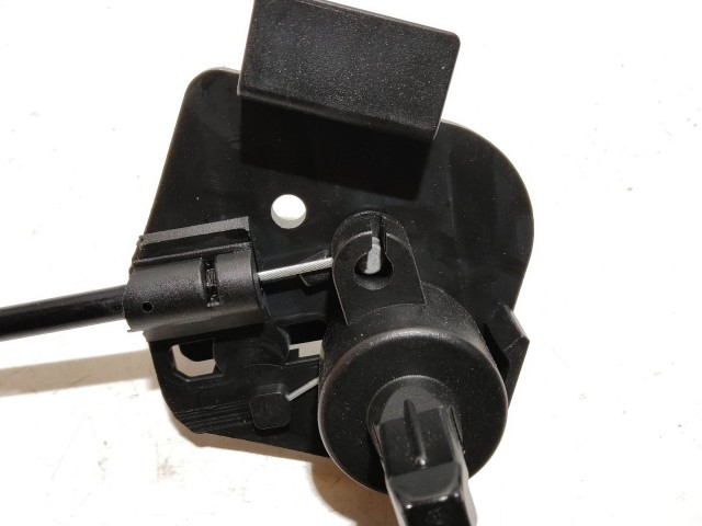 Fiat Fiorino , Qubo 2007-2024 utángyártott új  motorháztető nyitó bovden 