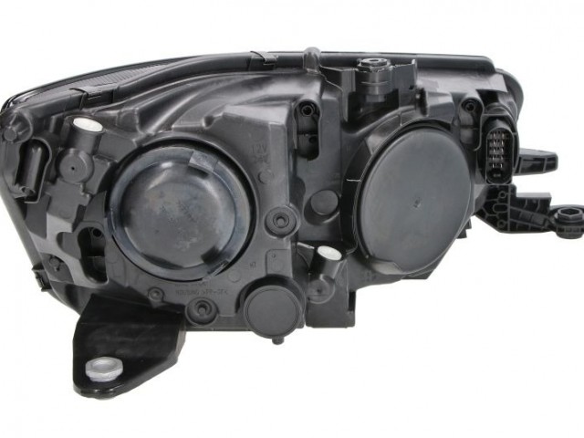 Skoda Fabia III. 2018-2021utángyártott új bal első fényszóró 2H7+LED (motorral) TYC