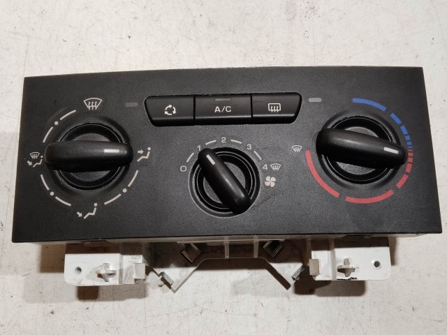 Fűtés- és közép kapcsolók