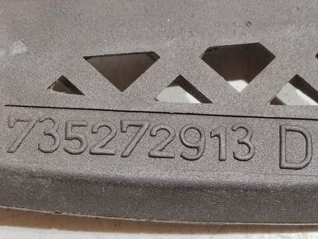 105216 Fiat Punto II. 1999-2003 1999-2003 Díszrács használt  Jobb hátsó