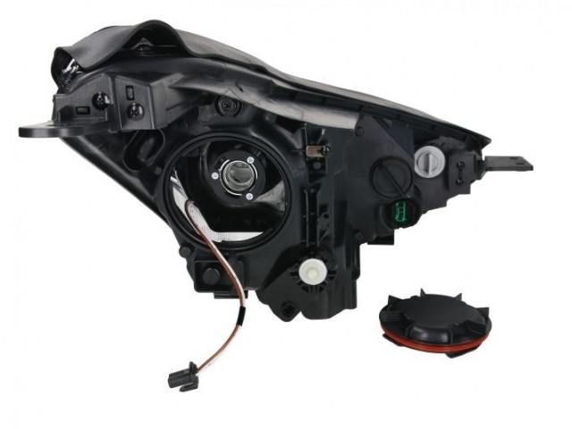 Kia Sportage 4 2015-2018 utángyártott új bal első fényszóró HB3/LED+napp.f. (motorral) TYC