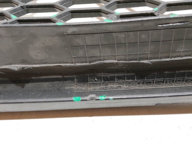 187996 Alfa Romeo GT 2003-2010 Díszrács Használt Bal első alsó a képen látható sérüléssel