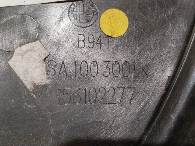 135637 Alfa Romeo Giulietta 2013-2020 bal első ködlámpa keret 156102277