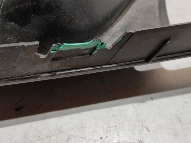 Fiat Bravo 2007-2014 2007-2014 Ködlámpa keret,tartó használt  Jobb a képen látható sérüléssel